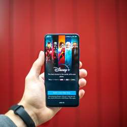Het delen van je Disney+ account gaat 6 euro meer kosten