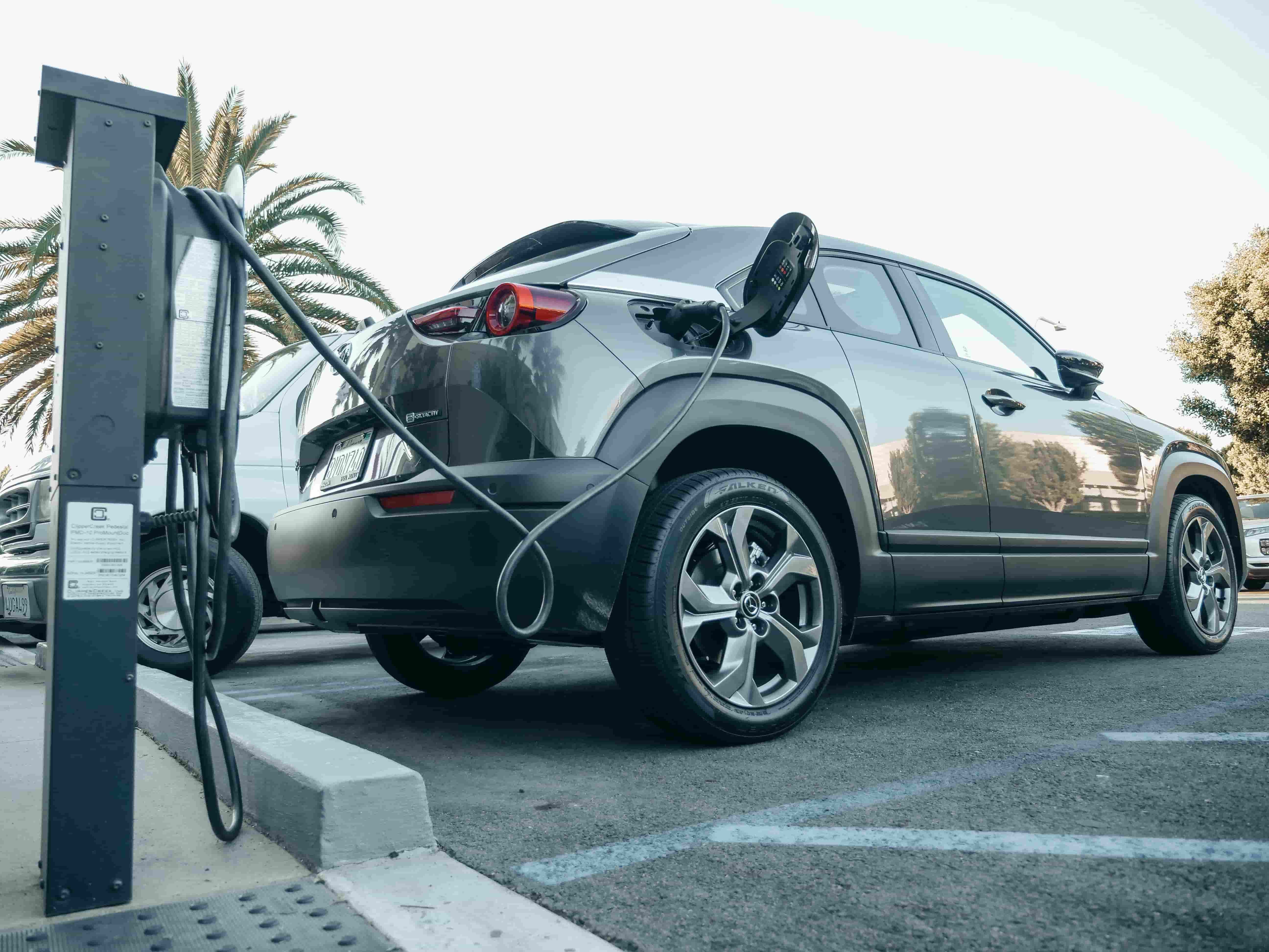 Een elektrische auto Een elektrische auto